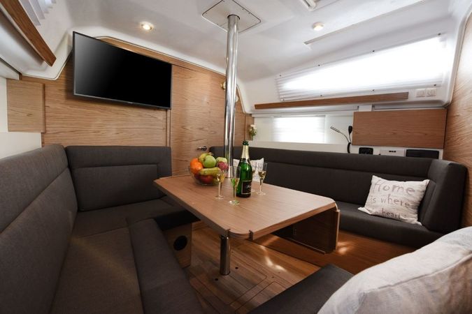 Elan 35 Impression | Aurora