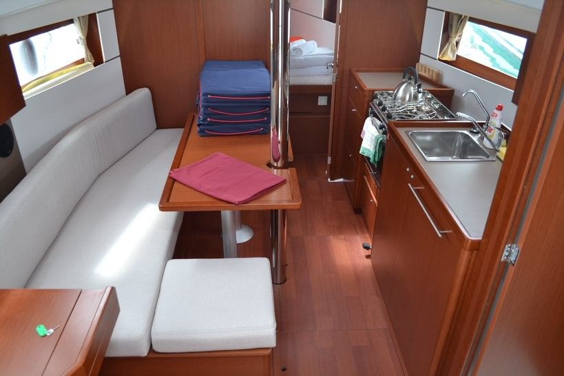 Beneteau Oceanis 35 | Lampuga