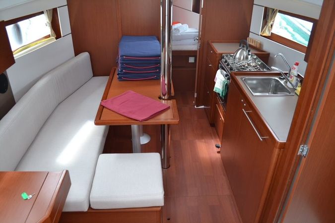 Beneteau Oceanis 35 | Lampuga