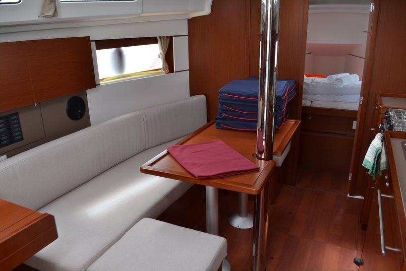 Beneteau Oceanis 35 | Lampuga