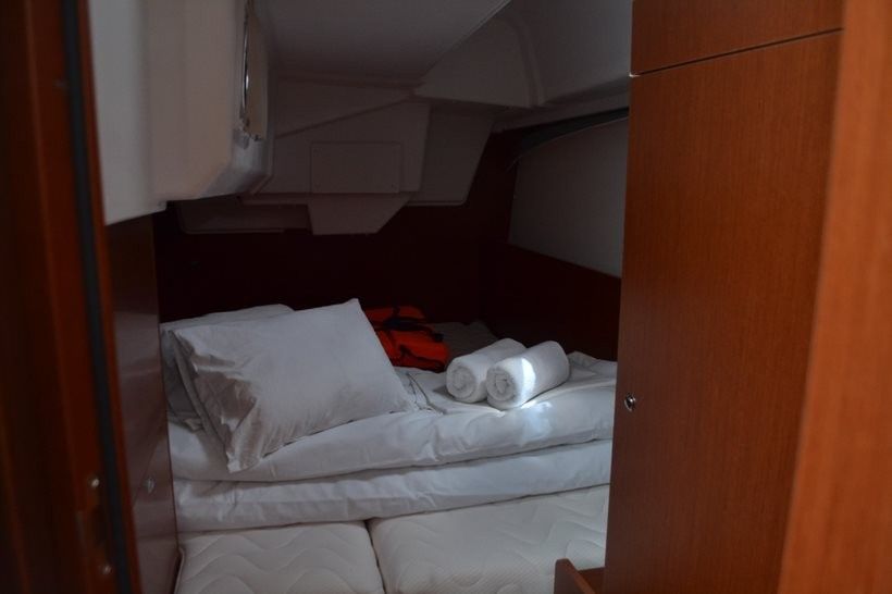 Beneteau Oceanis 35 | Lampuga