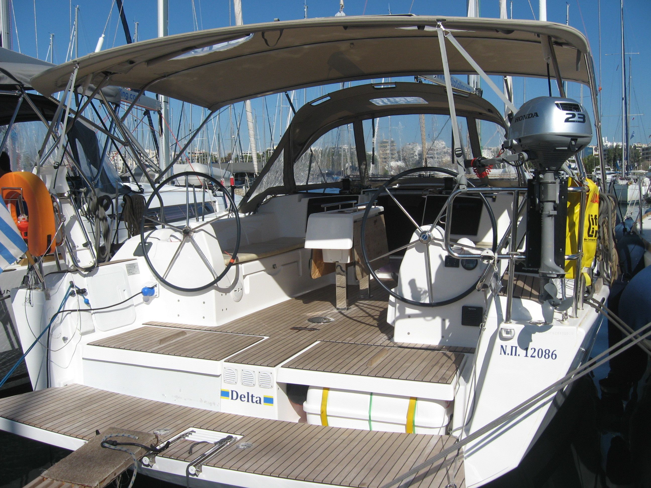Dufour 382 | Delta