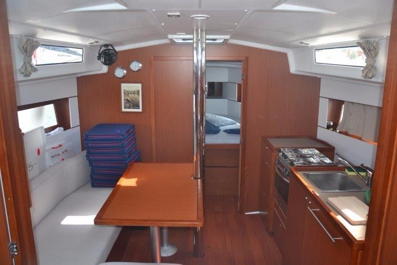 Beneteau Oceanis 38 | Naima