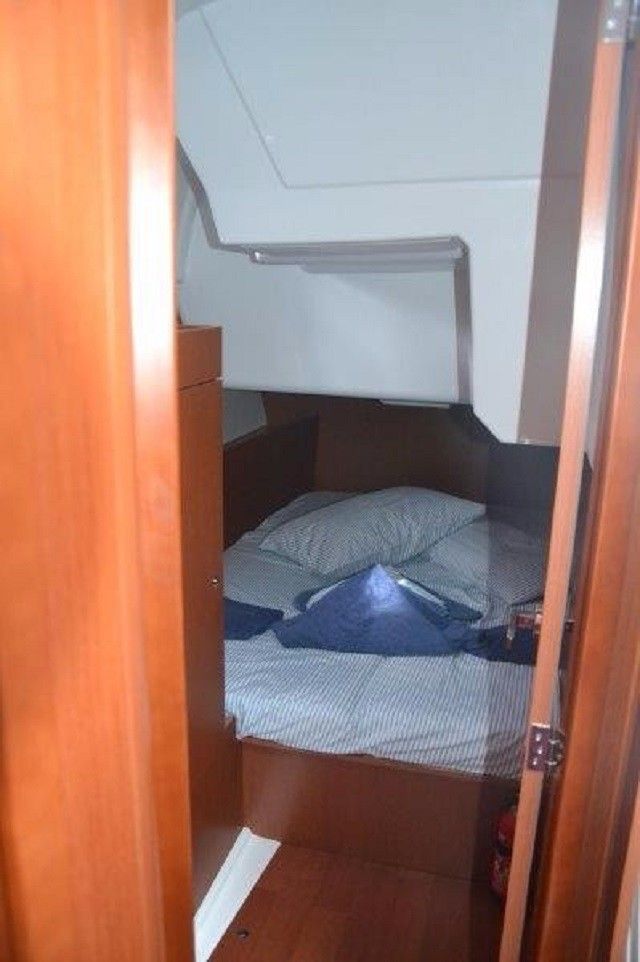 Beneteau Oceanis 38 | Naima