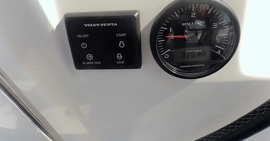 Dufour 382 | Les Troyens5