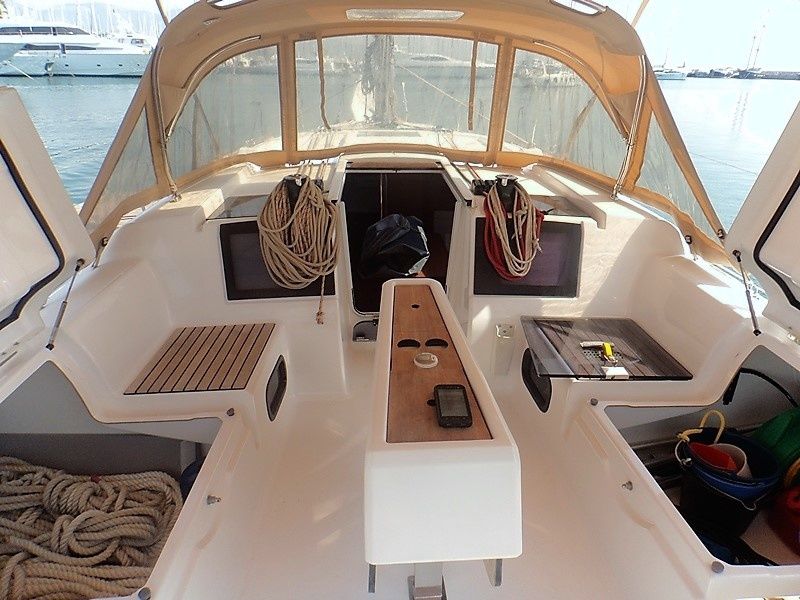 Dufour 382 | Les Troyens4