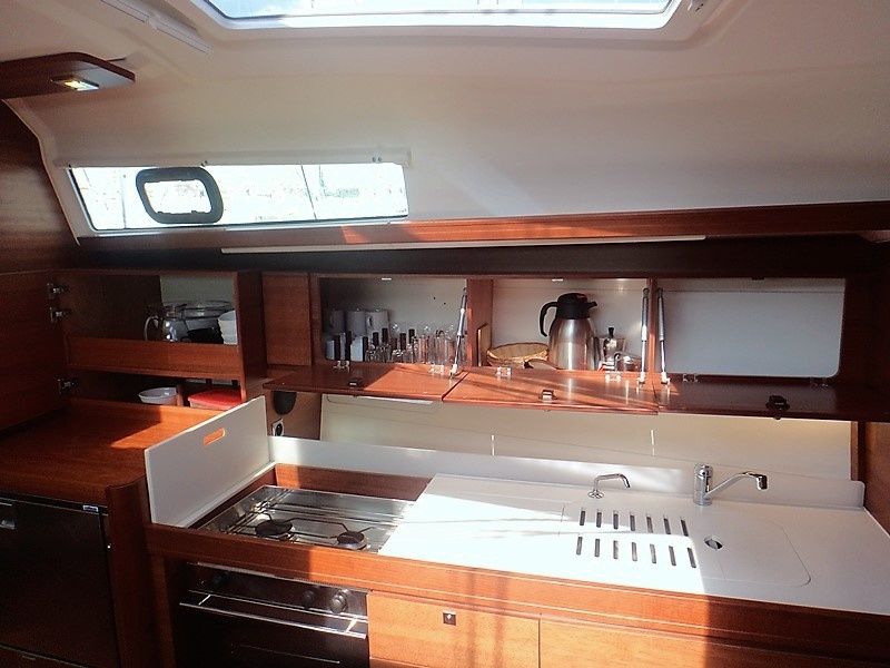 Dufour 382 | Les Troyens11