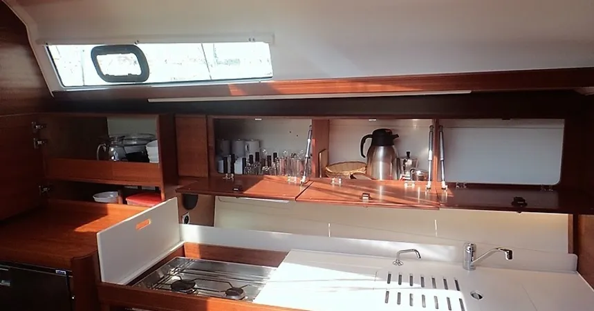 Dufour 382 | Les Troyens11