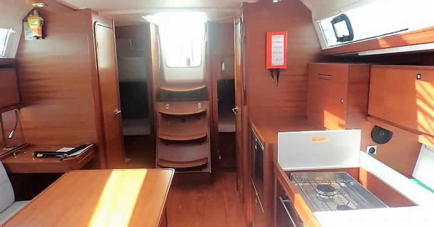 Dufour 382 | Les Troyens12