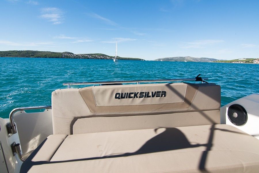 Quicksilver 805 | Open