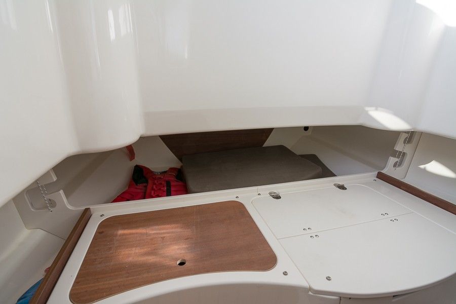 Quicksilver 805 | Open