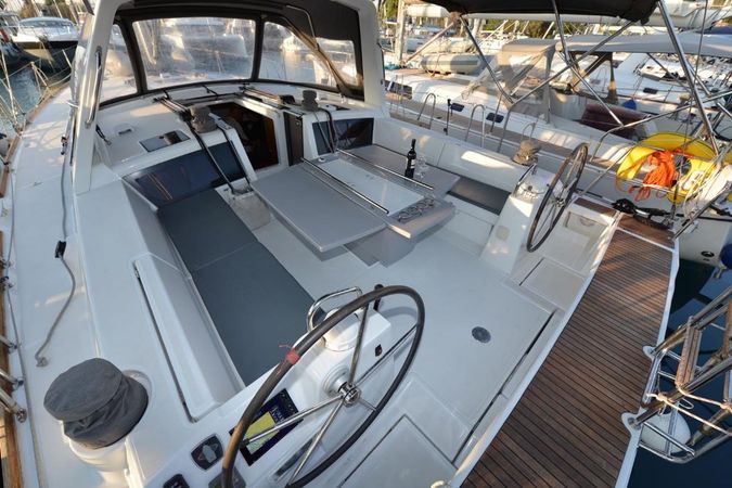 Beneteau Oceanis 48 | Pherousa