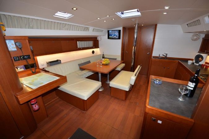 Beneteau Oceanis 48 | Pherousa
