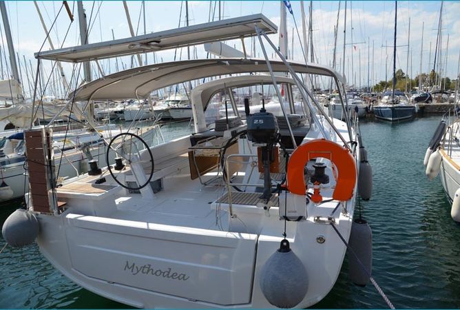 Beneteau Oceanis 51.1 | Mythodea