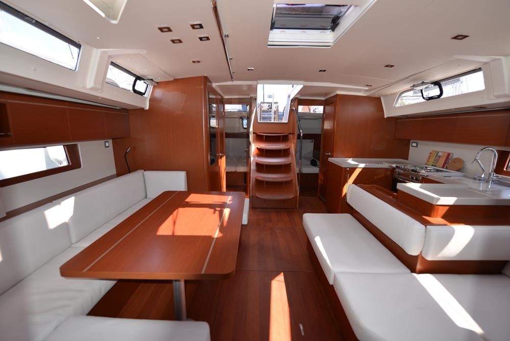 Beneteau Oceanis 51.1 | Mythodea