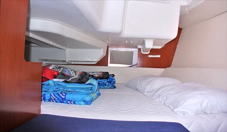 Beneteau Oceanis 34 | Rebecca