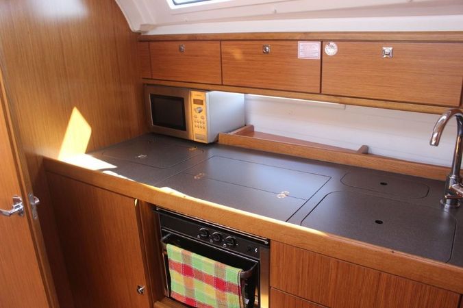 Bavaria Cruiser 41 | MiraMare