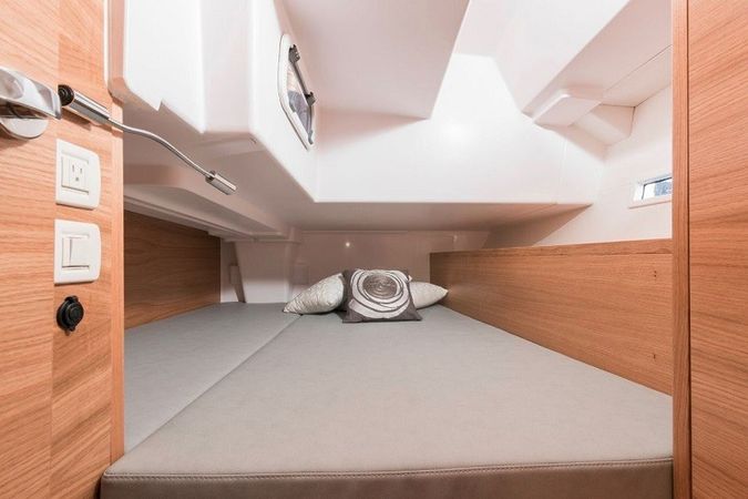 Salona 380 | Navis Celere