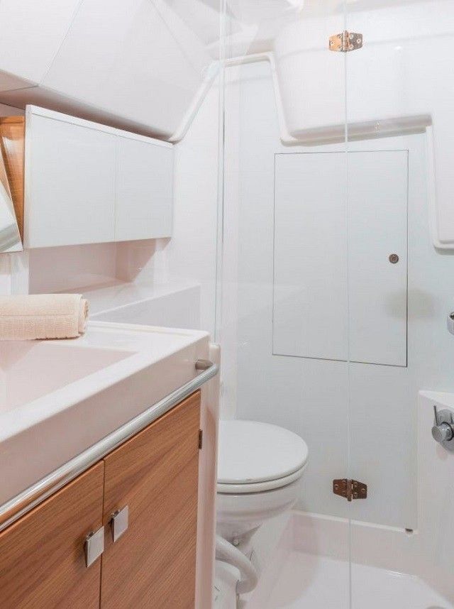 Salona 380 | Navis Celere