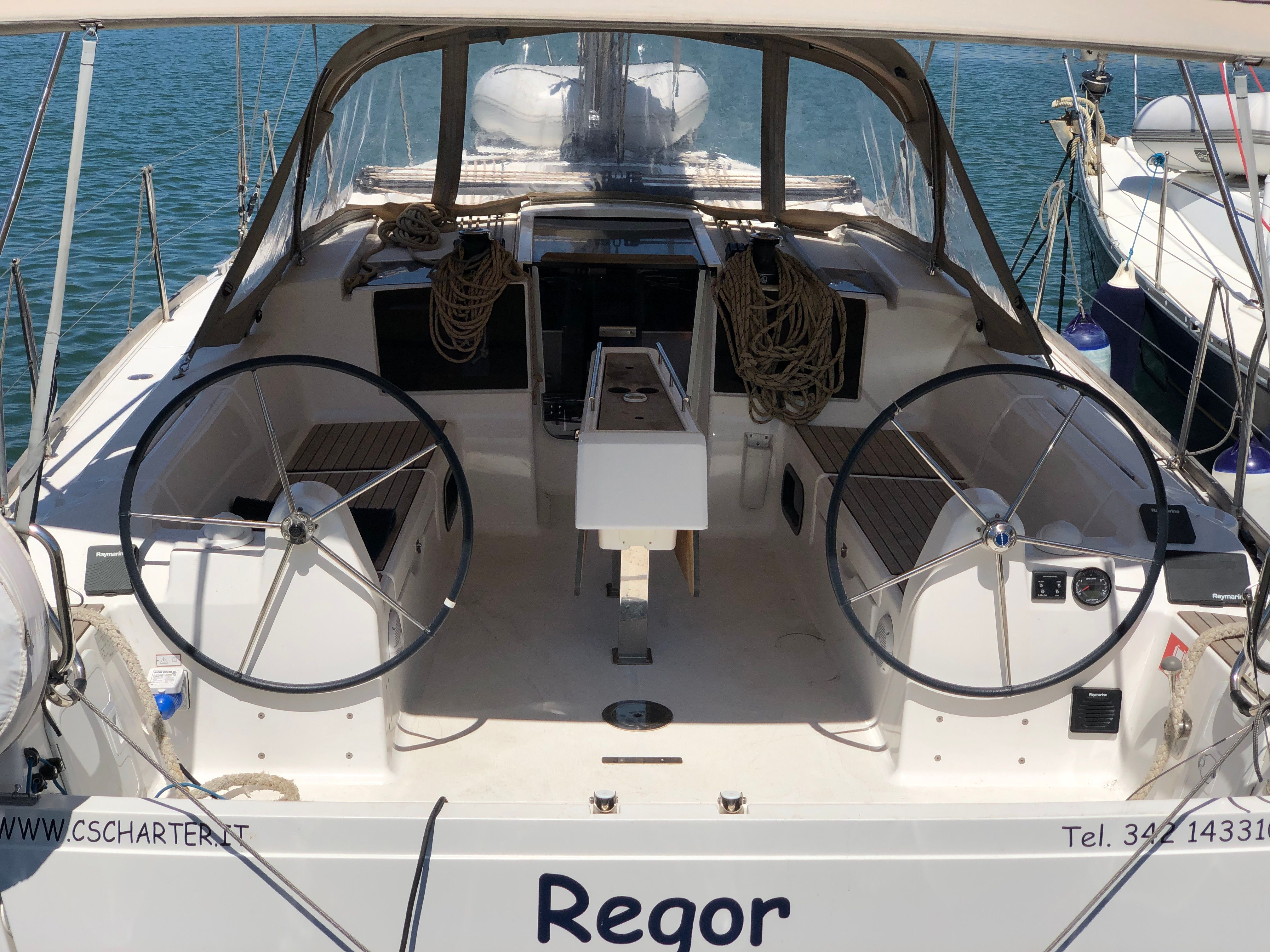Dufour 382 | Regor
