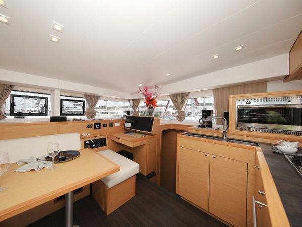 Lagoon 400 S2 | Scirocco