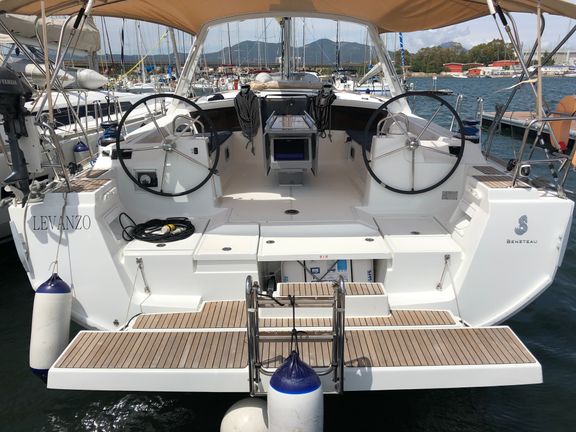 Oceanis 48