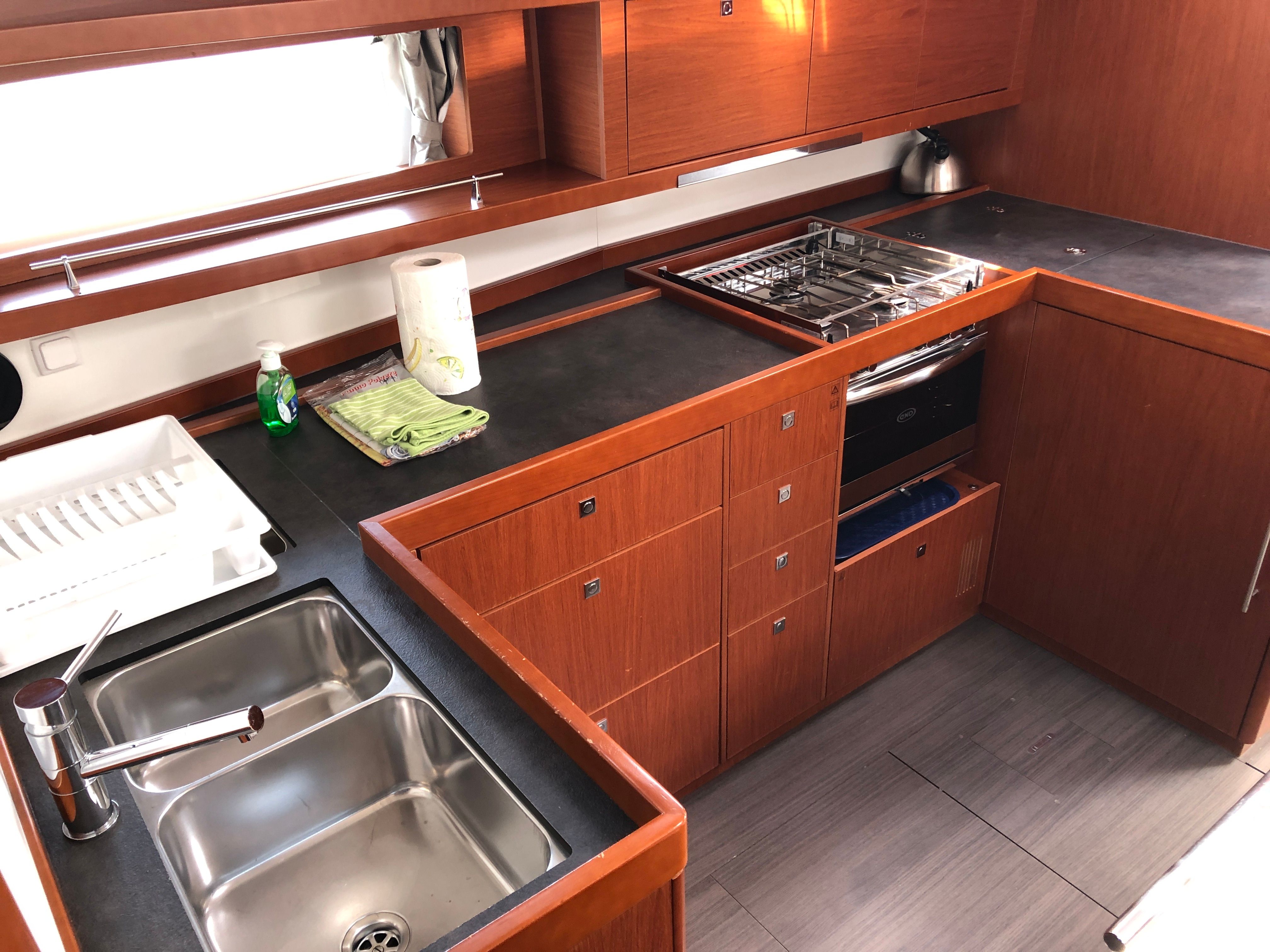 Beneteau Oceanis 48 | Levanzo