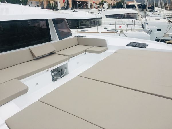 Bali 4.5 | Guernesey