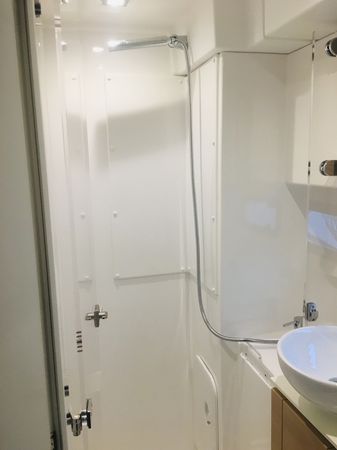 Bali 4.5 | Guernesey