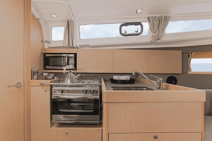 Beneteau Oceanis 35 | Nemo Nefes