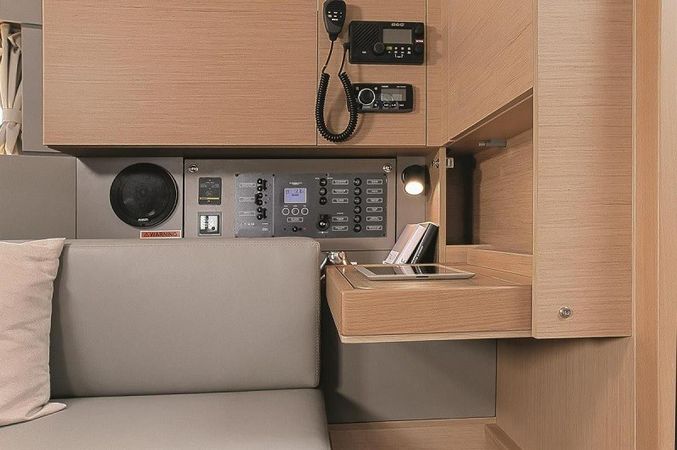 Beneteau Oceanis 35 | Nemo Nefes