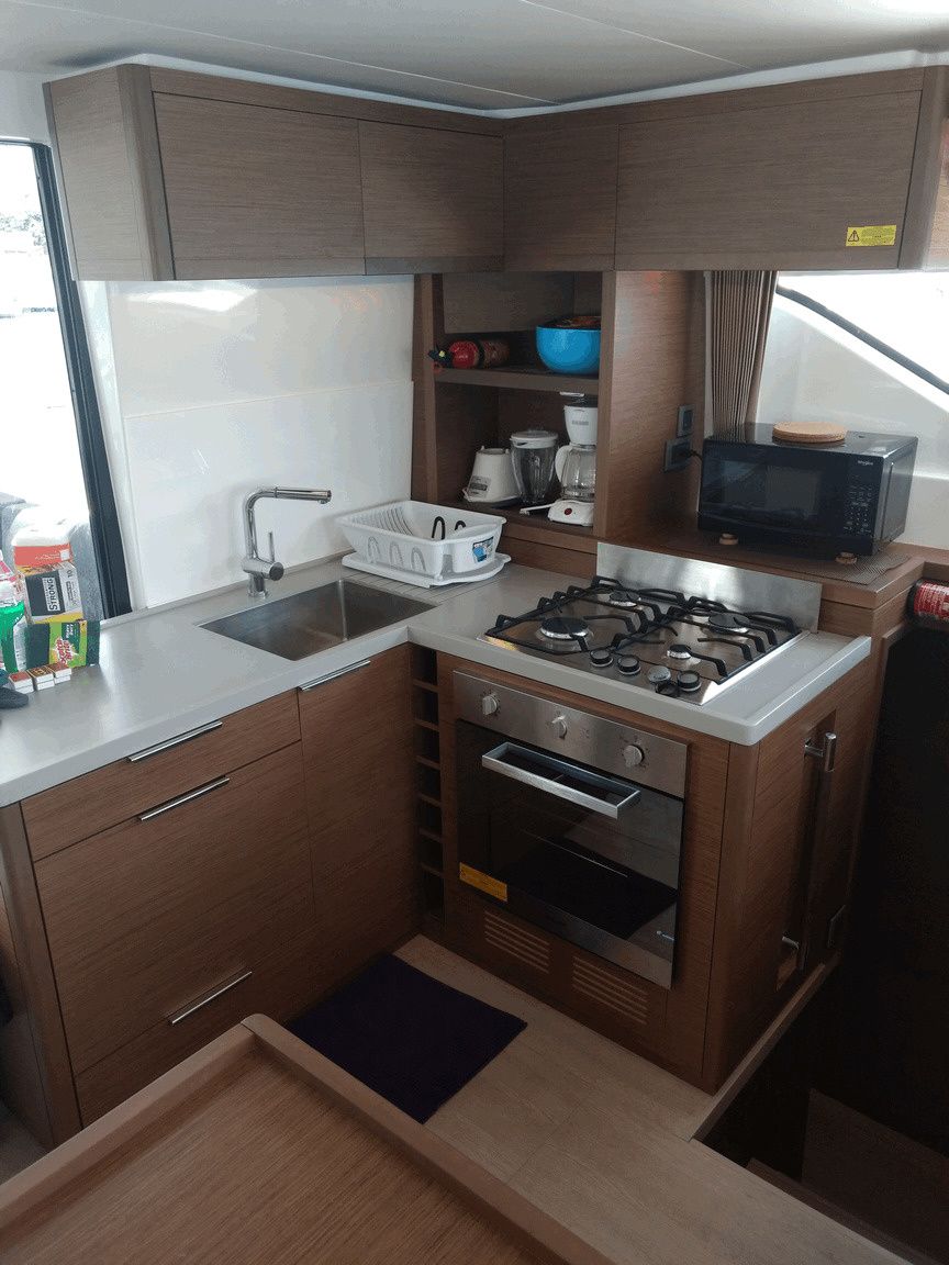 Lagoon 50 | Out of the Blue