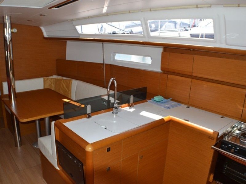 Jeanneau Sun Odyssey 389 | Agios Georgios