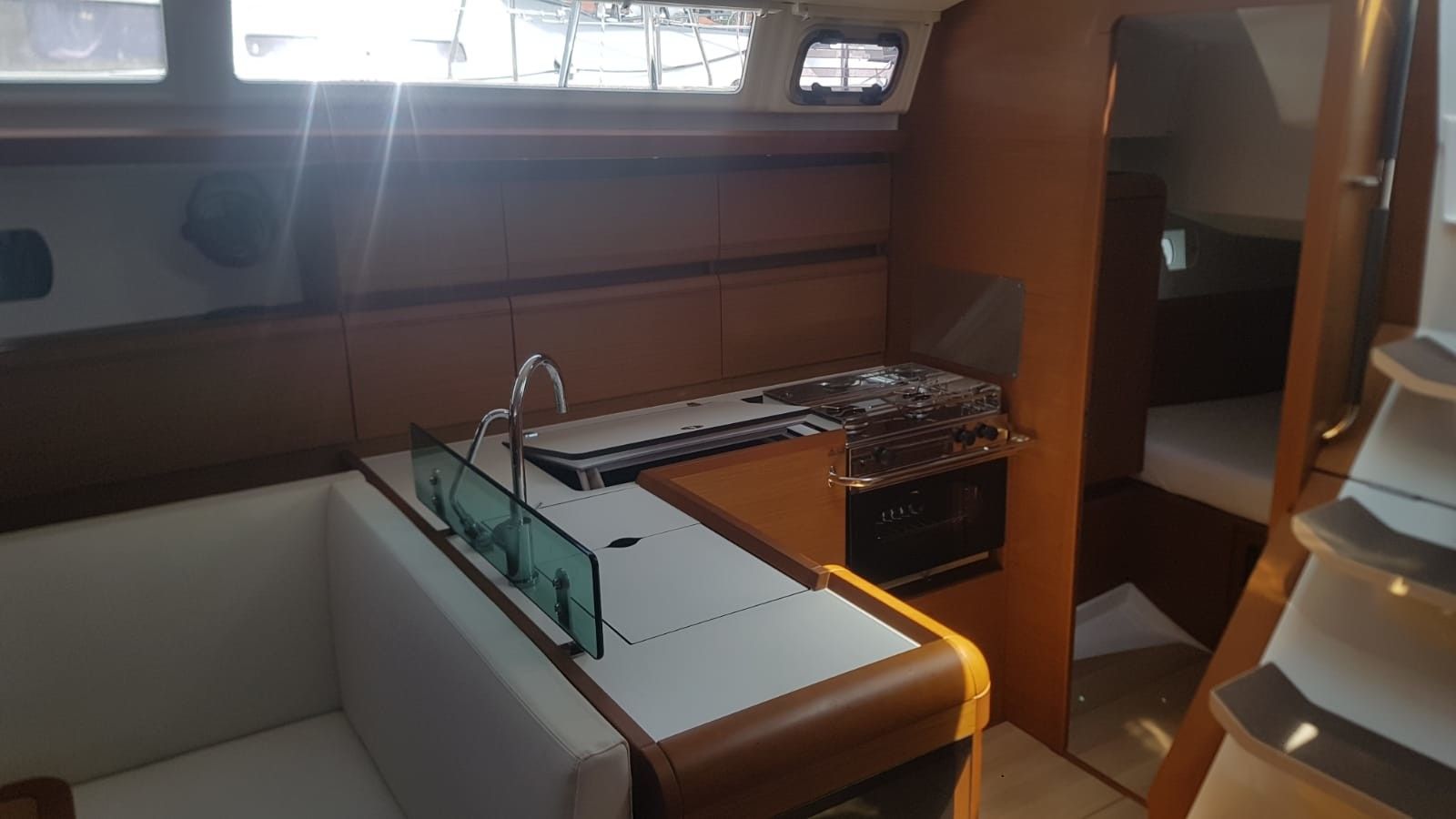 Jeanneau Sun Odyssey 449 | 3 Amigos