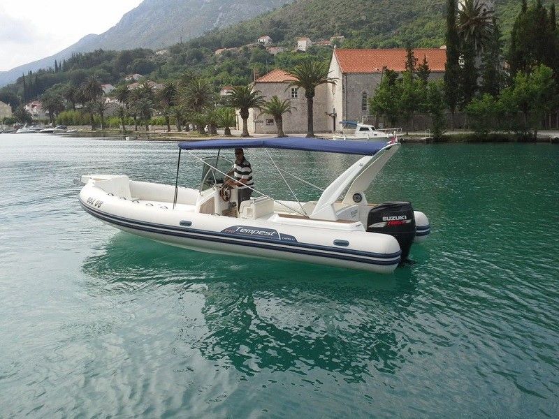 Capelli Tempest 770 | Polaris