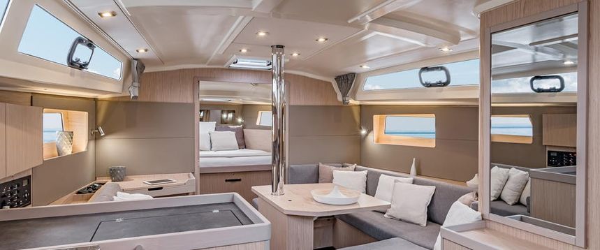 Beneteau Oceanis 41.1 | Friends
