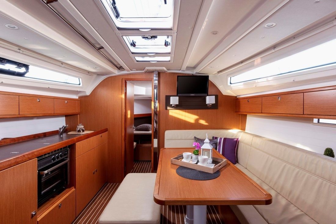 Bavaria Cruiser 41 | Nina