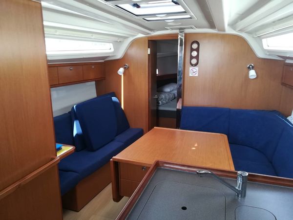 Bavaria Cruiser 37 | Mayan