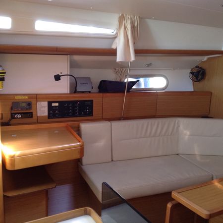 Jeanneau Sun Odyssey 42 i | Coral Sea