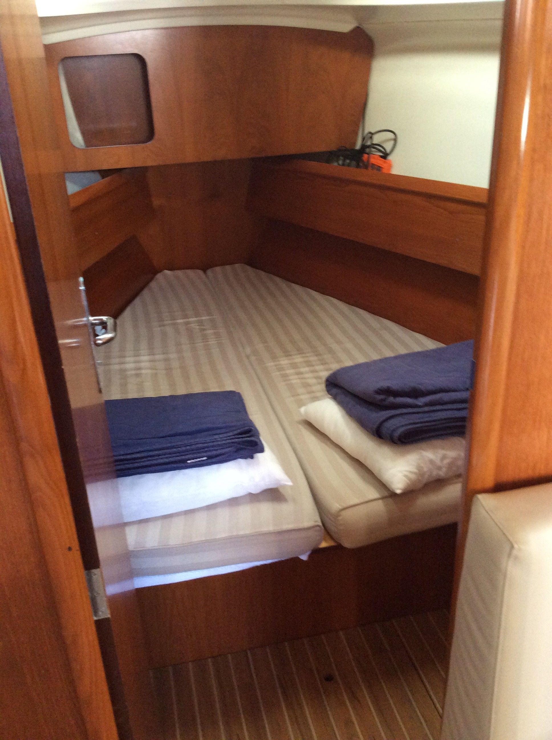 Jeanneau Sun Odyssey 42 i | Coral Sea