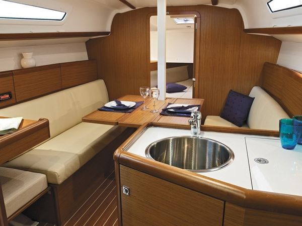 Jeanneau Sun Odyssey 30i | Beagle