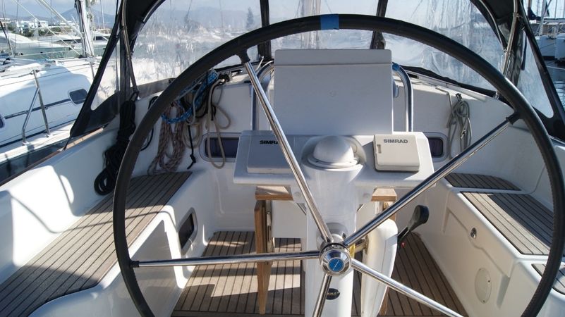 Beneteau Oceanis 37 | Julie