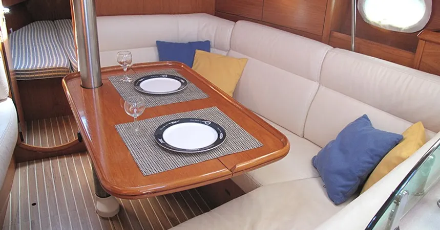Jeanneau Sun Odyssey 35 | Natassa11