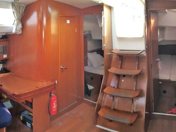 Beneteau Oceanis 43 | Whisper