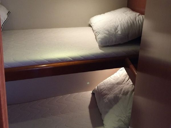 Beneteau Oceanis 43 | Whisper