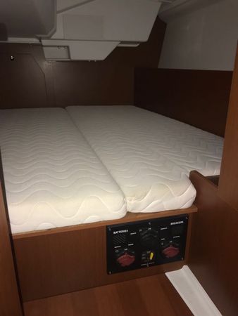 Beneteau Oceanis 38.1 | Baby Dory