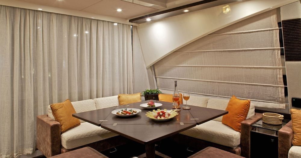 Azimut 86 | Thea Malta