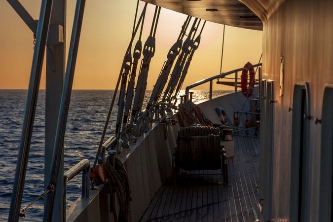 Custom Built 64M | Running on waves