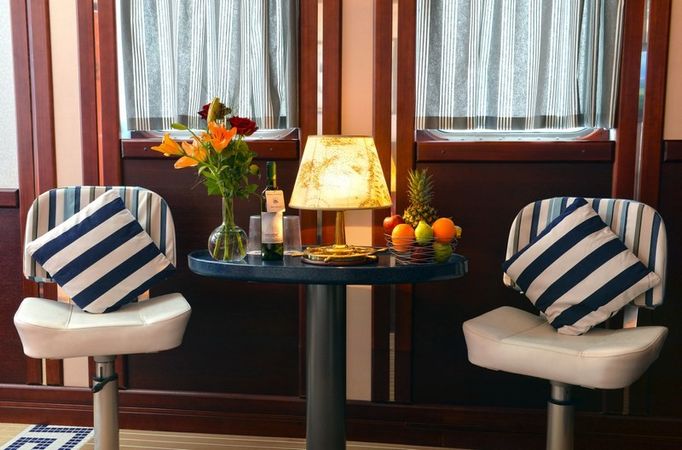 Custom Built 64M | Running on waves