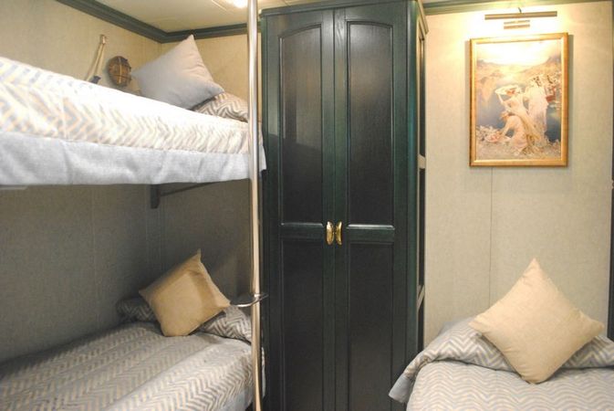 Custom Built 64M | Running on waves